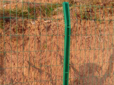 香港C型柱护栏网