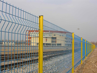 山东铁路防护网
