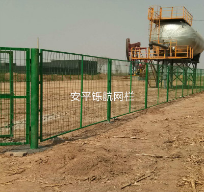 青海石油井护栏网